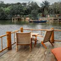 Lawon Canal Café