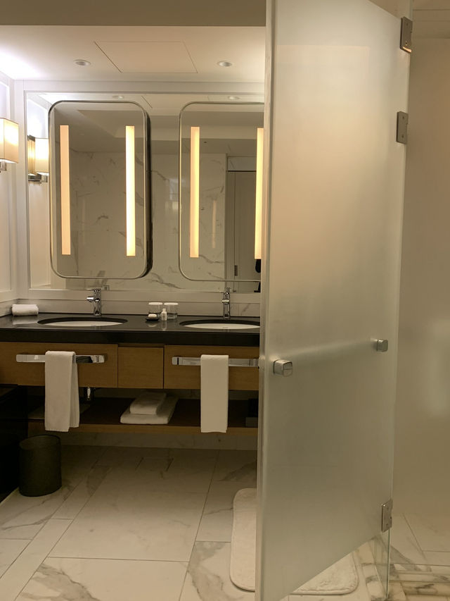 📍 파라다이스 시티 인천 — 예술과 휴식이 공존하는 럭셔리 호캉스 📍 파라다이스 시티 인천 — 예술과 휴식이 공존하는 럭셔리 호캉스