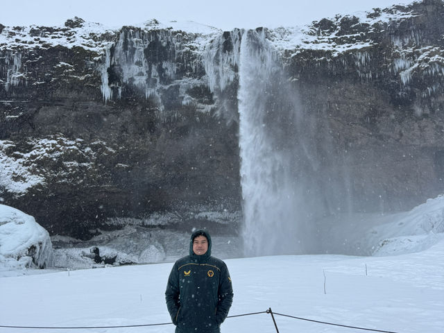 🌊✨ SELJALANDSFOSS – THE WATERFALL YOU CAN WALK BEHIND! 🌊✨ SELJALANDSFOSS – THE WATERFALL YOU CAN WALK BEHIND!
