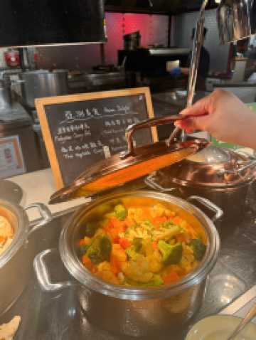 聖誕市集主題自助餐✨🎄🍾