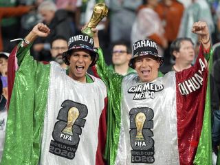 エスタディオ・アステカでサッカーW杯の歴史を目撃しよう！メキシコシティ(CDMX)の熱狂的な試合日レポ。
