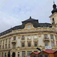 🌇✨ Exploring the Magic of Union Square in Sibiu! 🏰🌸



