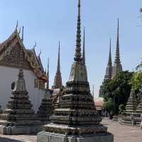 fantastic Wat Phra Chetuphon Temple 
