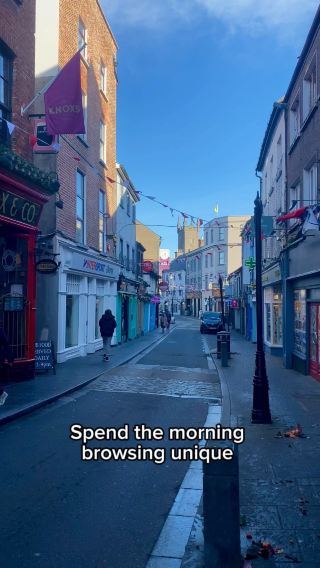 Shopping and Souvenirs in Ennis 🛍️