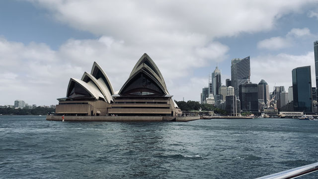 From Bali to Sydney: A Journey of Comfort and Iconic Sights