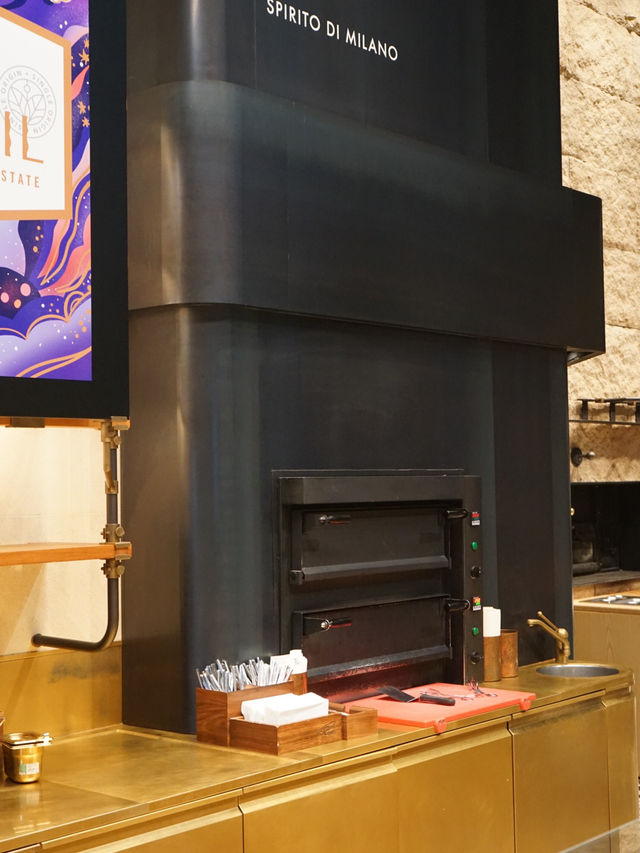 Milan | Starbucks Reserve Roastery in the centre of Milan
