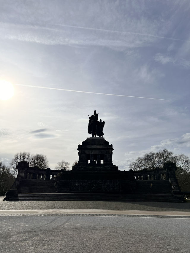 Where Rivers Meet and History Rises – Discover Deutsches Eck in Koblenz! ✨🌊 