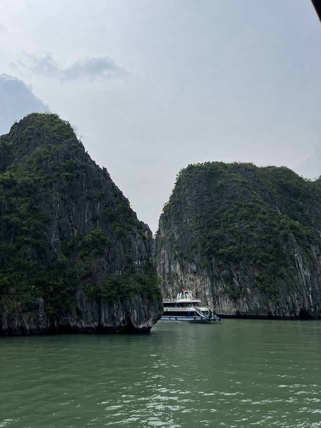 Ha Long Bay: A Hidden Wonder of the World 🌊✨