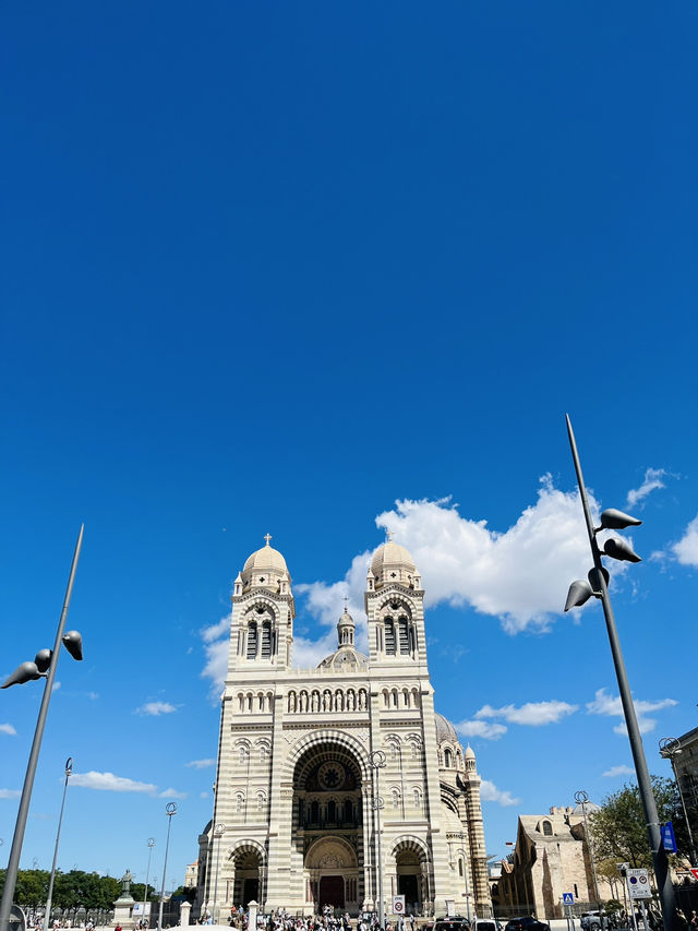 🌊 Mediterranean Magic: Discover Marseille 🌊 Mediterranean Magic: Discover Marseille