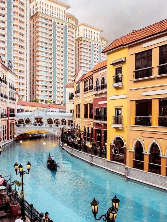 ☀️ Manila in Spring: Warmth and History