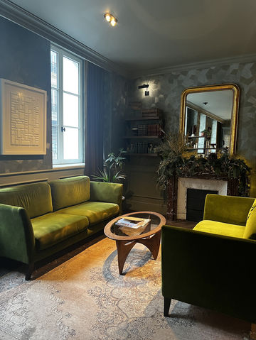 Le Grand Quartier: Your Urban Oasis in Paris🇫🇷