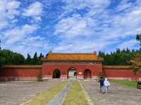 湖北省鍾祥市明顯陵 中國唯一“一陵雙塚”的皇陵