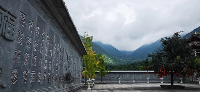 冕寧-靈山寺