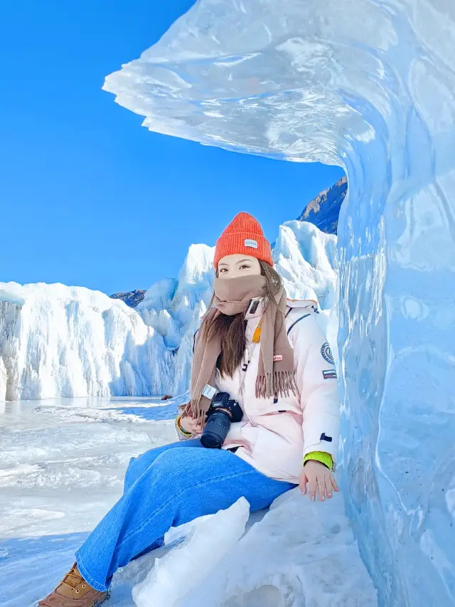最美の季節に最美の場所へ、冬は古い氷河を必ず訪れます