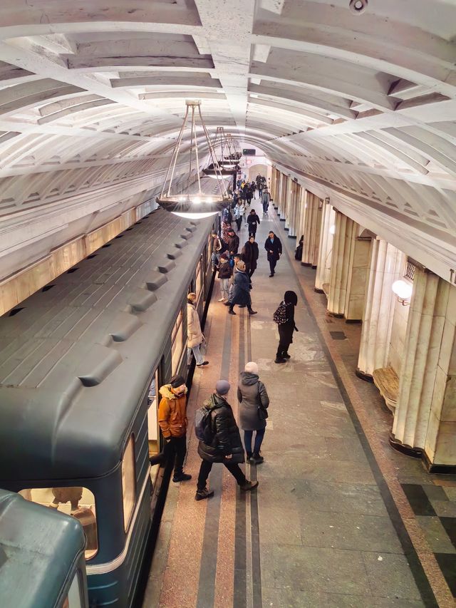 莫斯科地鐵站感受刻進骨子裡的審美