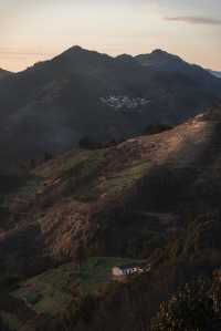 皖南版千里江山圖，飄在雲端的古村