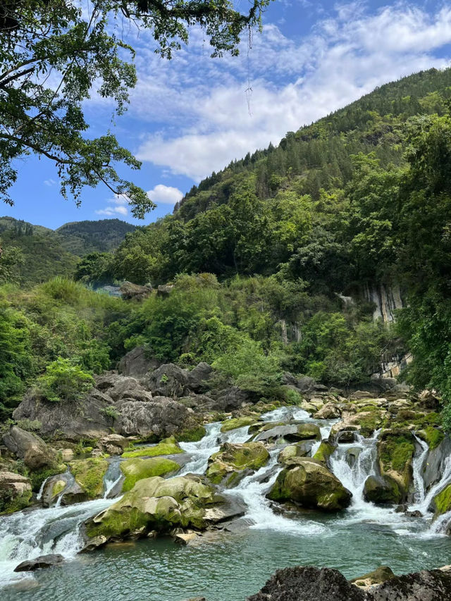 不僅黃果樹這座驚豔的低調小城還有什麼