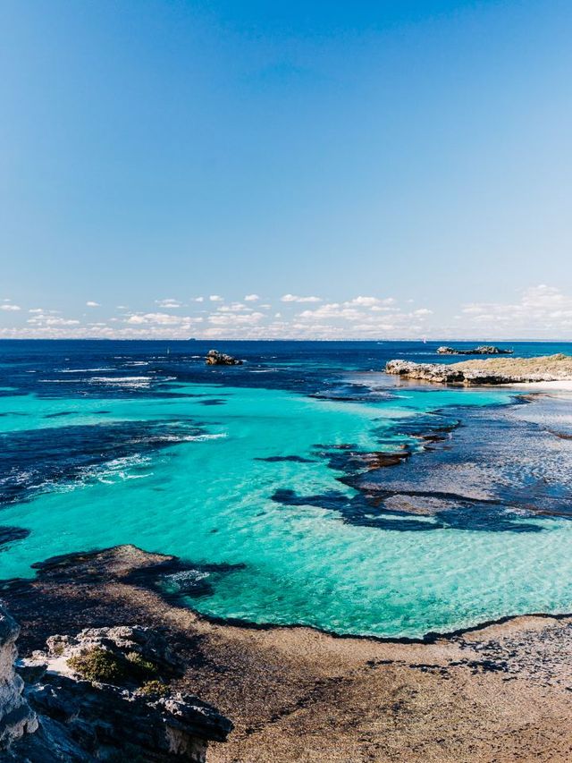 🌟 Perth's Posh Palace: Ritz-Carlton's Riverfront Retreat 🌟