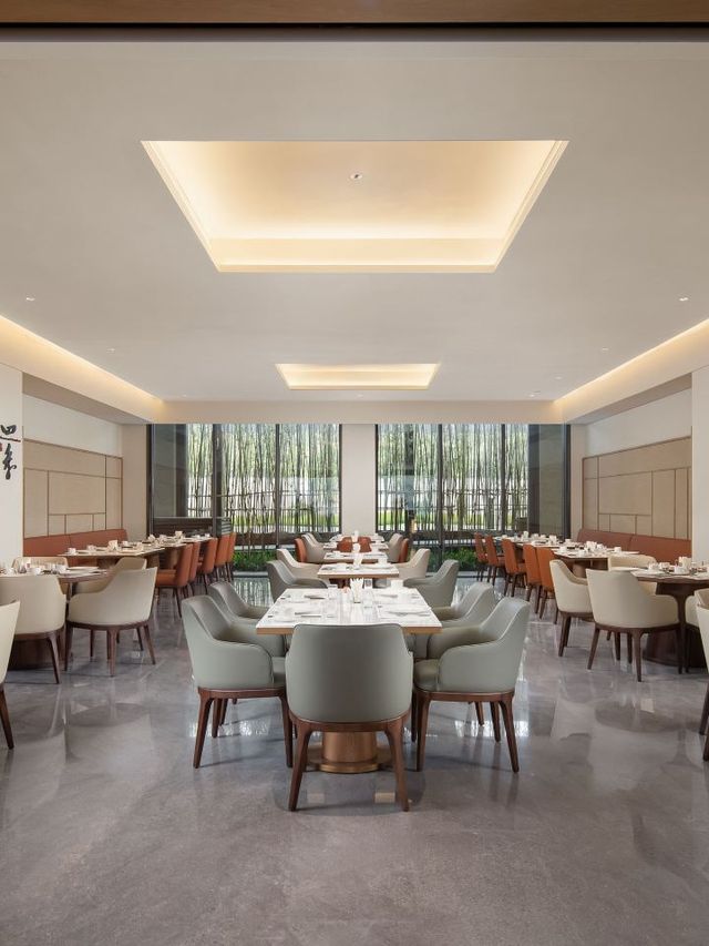 🌟 Guizhou Getaway: Huangguoshu's Hidden Gem Hotel 🏞️