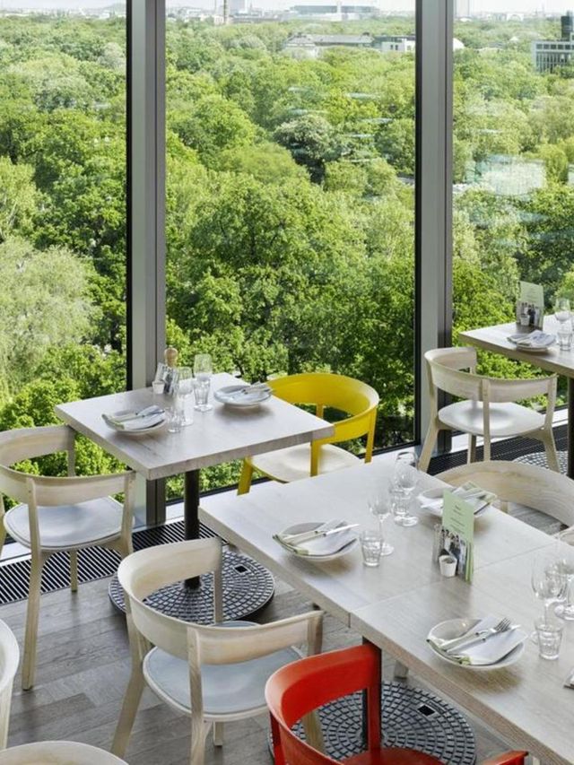 🌟 Berlin's Chic Sleeps: 25hours Hotel Bikini 🐒🏙️