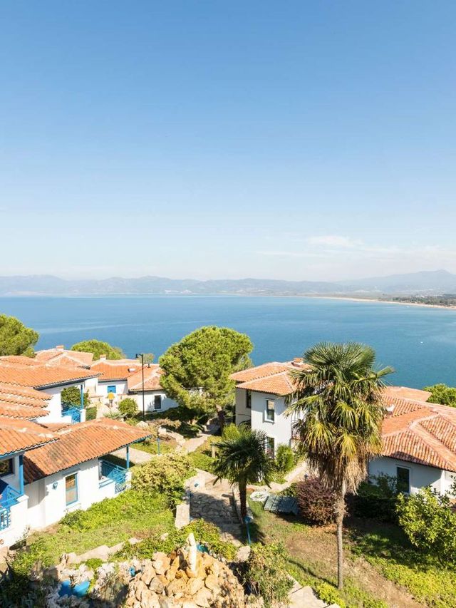 🌟 Luxe Ephesus Getaway: All-Inclusive Bliss & Adventure 🏰