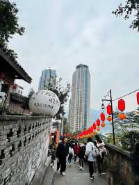 重慶｜山城巷，懸崖邊上的“立體迷宮”||
