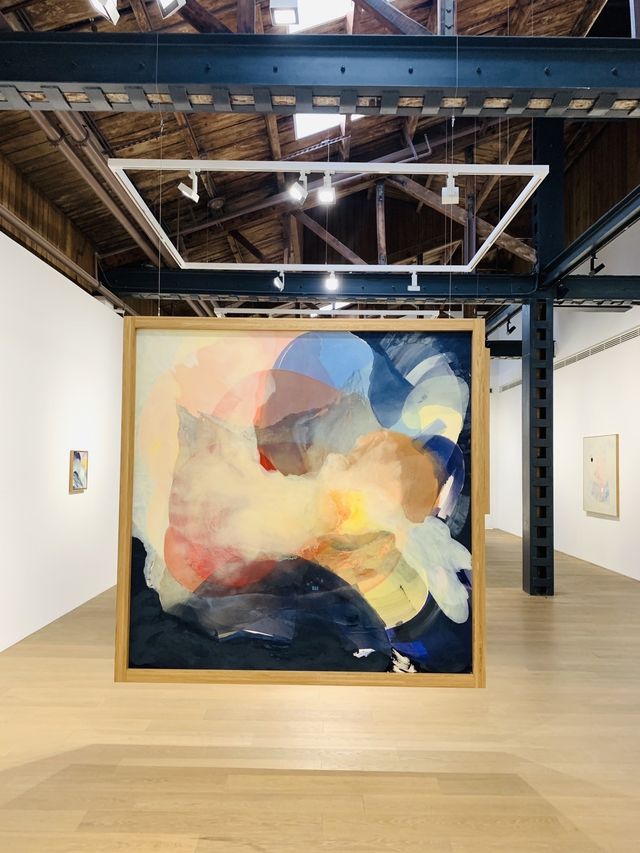 外灘免費欣賞展覽，貝浩登殘影。