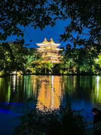 臨海夜遊記｜晚上的東湖真的太美了！。