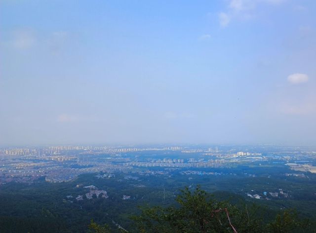 雲端之上·靈秀奇峰。