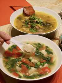 三亞這家……下午茶和餐廳有點意思。