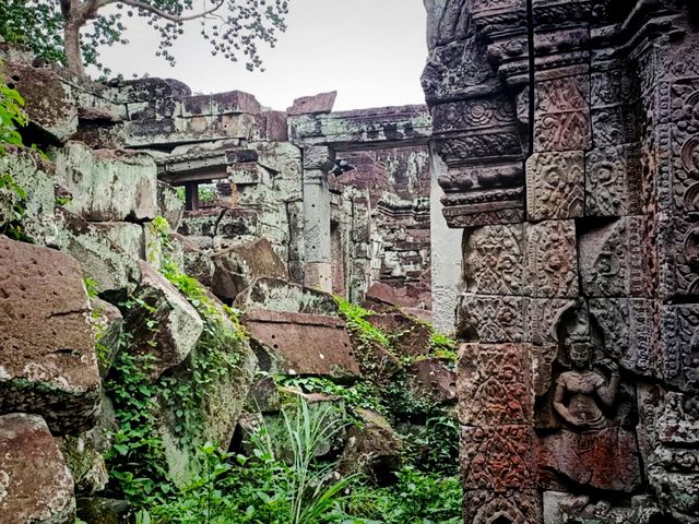 An Unexplored Preah Khan of Kampong Svay: Unknown Ruins of Cambodia Khmer Empire