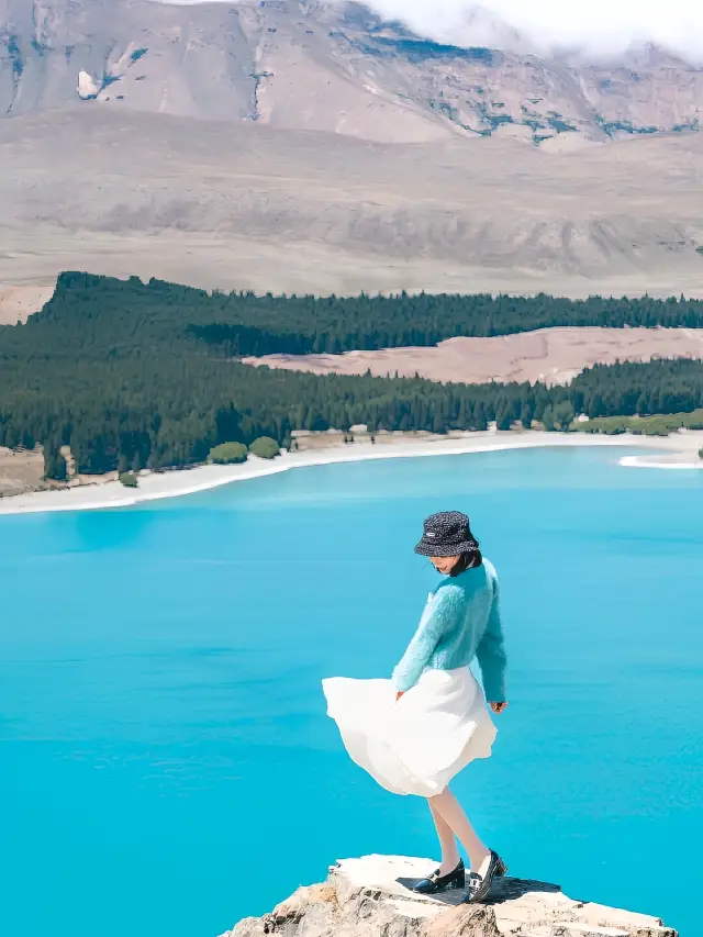 Lake Tekapo is not a photo trick (with guide).