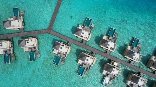 The Ultimate Maldives (Velaa Private Island) Guide + Tips