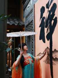 想不到寺廟都可以咁靚，簡直係「人在畫中遊」！