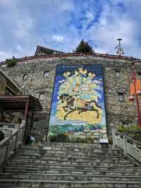 甘堡藏寨：藏在雲端的千年藏寨，一場與世隔絕的桃源之旅。