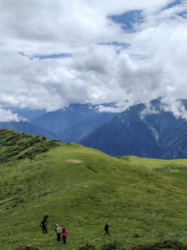 巴郎山：雲端的羌藏走廊