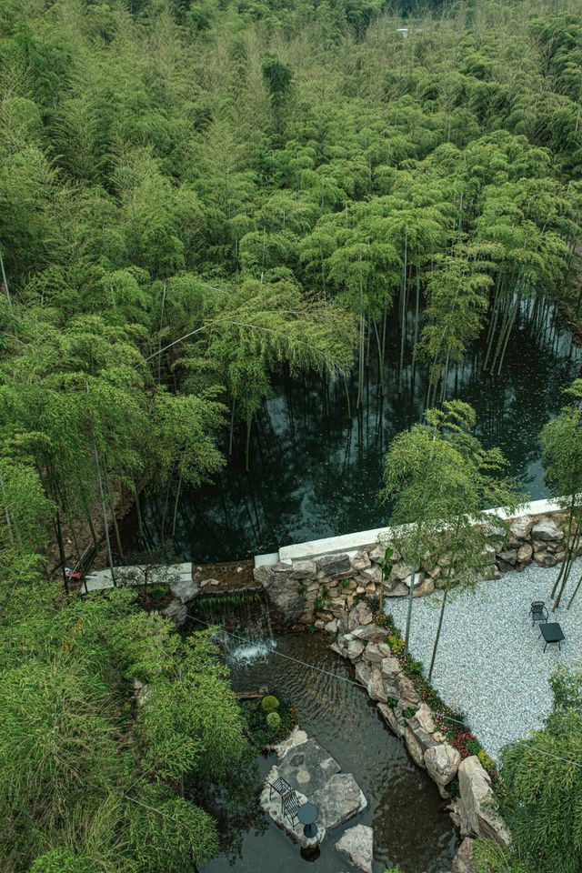 安吉梵隱 | 躲進25℃的夏天，住進山水畫的扉頁裏