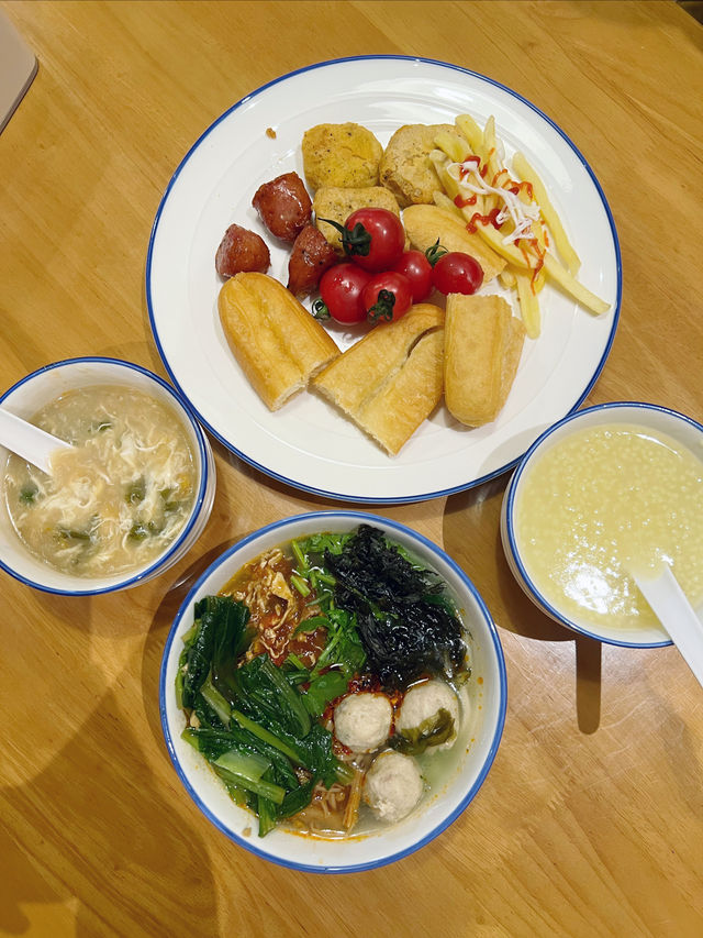 離譜！一百多塊竟然能住進這樣的酒店？！
