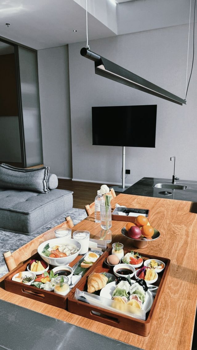 阿那亞YIN HOTELS|藏在海邊的鬆弛感綠洲