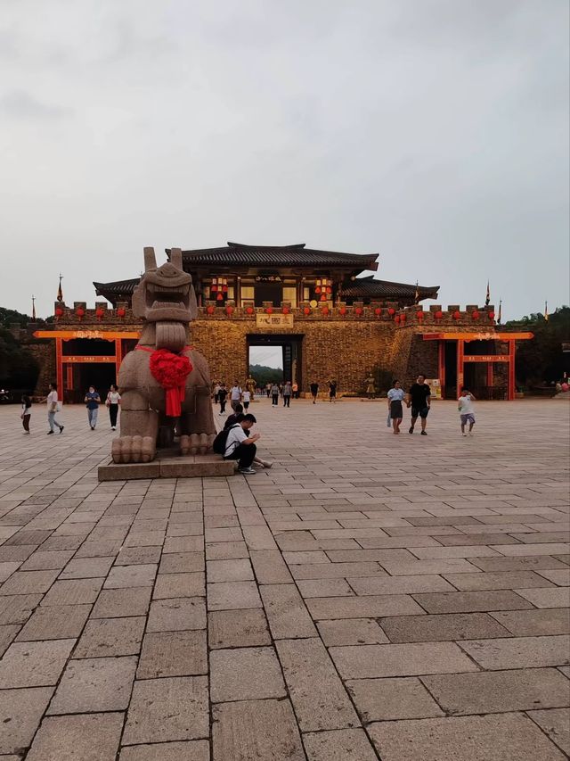 帶你去無錫三國水滸城