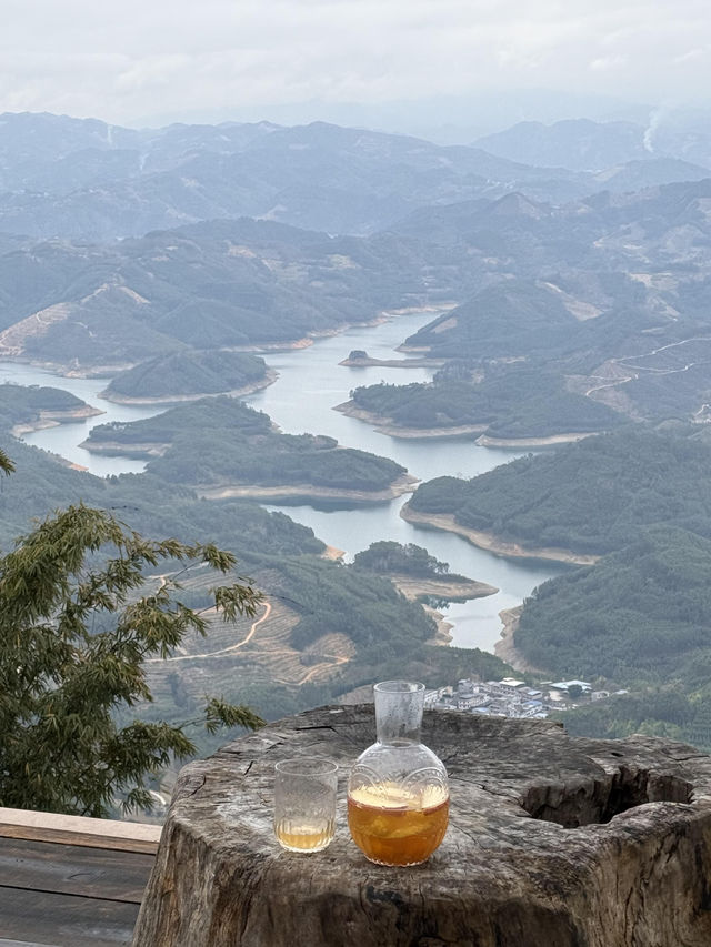 雲海之巔，心之所向：玉皇頂療癒之旅