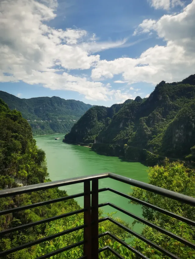 自駕賞三峽好風光 自駕賞三峽好風光
