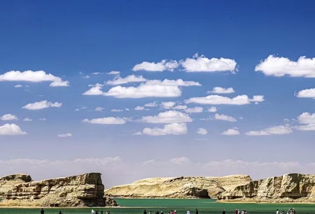 全球唯一水上雅丹|大柴旦秘境「懸浮城堡」震撼出片!日落+星空 全球唯一水上雅丹|大柴旦秘境「懸浮城堡」震撼出片!日落+星空