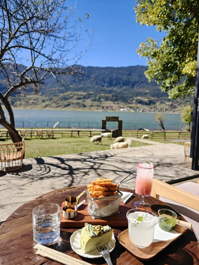 麗江+香格里拉+梅里雪山8日遊 麗江+香格里拉+梅里雪山8日遊