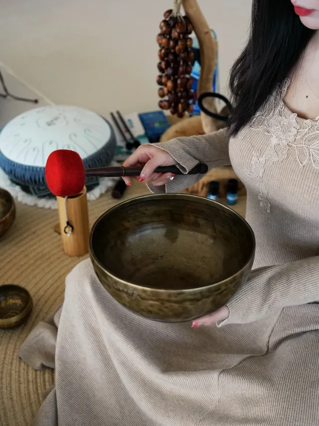 在山谷,觀雲,聽琴,見自己 在山谷,觀雲,聽琴,見自己