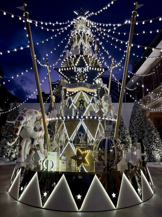 I took a prime spot at the DIOR Dream Carnival and also unlocked