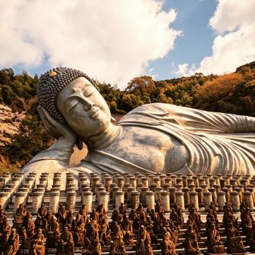仏像　涅槃仏 福岡｜南蔵院 世界最大級の青銅製・涅槃仏完全ガイド | Trip.com 篠栗町