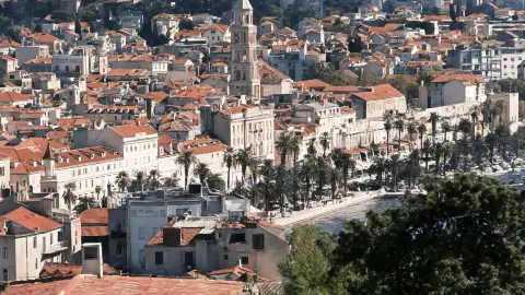 7-Day Croatia Trip Guide – Save for later — traveler post in Trogir