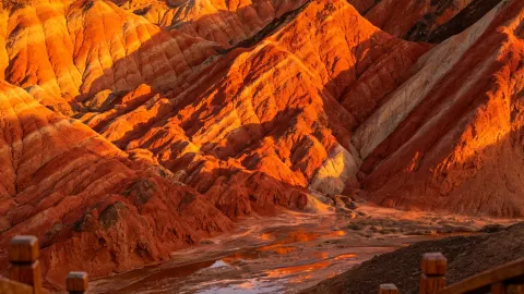 ตกหลุมรักในพริบตา! จางเย่ ตันเสียเจ็ดสี สวยเหมือนจานสีที่พระเจ้าทำหกไว้จริงๆ 🎨 — traveler post in กานซู