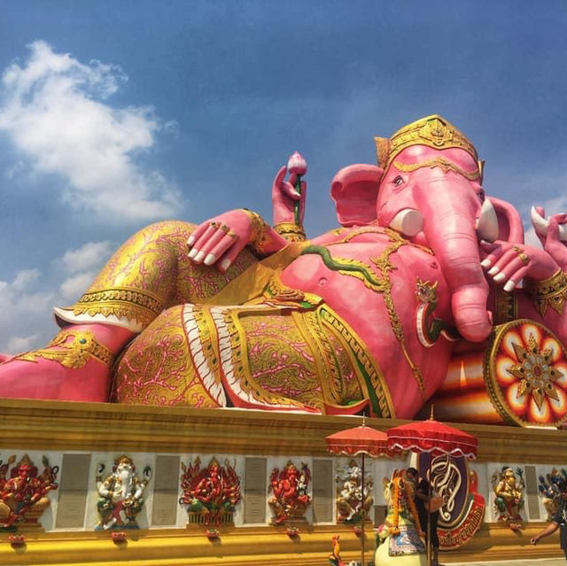 ไหว้พระพิฒเนศที่วัดสมานรัตนาราม